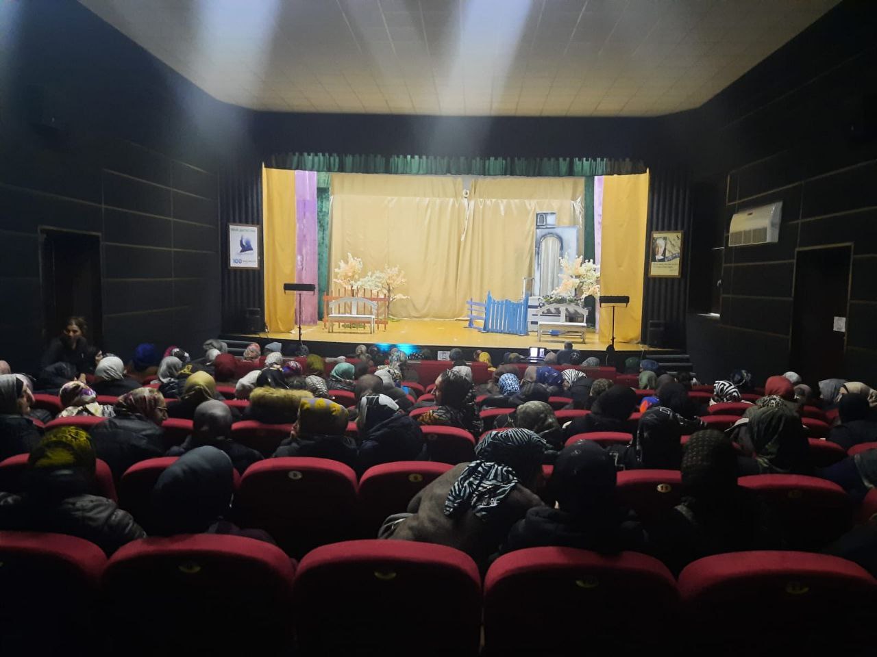 Аварский театр побывал с гастролями в селе Кокрек Хасавюртовского района.